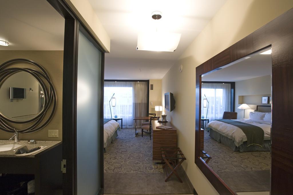 Le Merigot At Tropicana Evansville Chambre photo